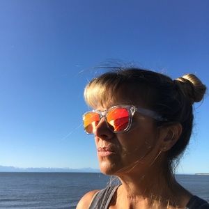 Meet your Posher, Shana